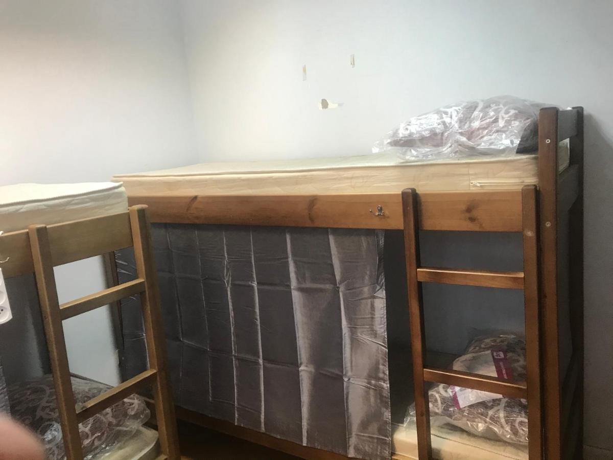 Ararat-Shulyavskaya Hostel Kiev Eksteriør bilde