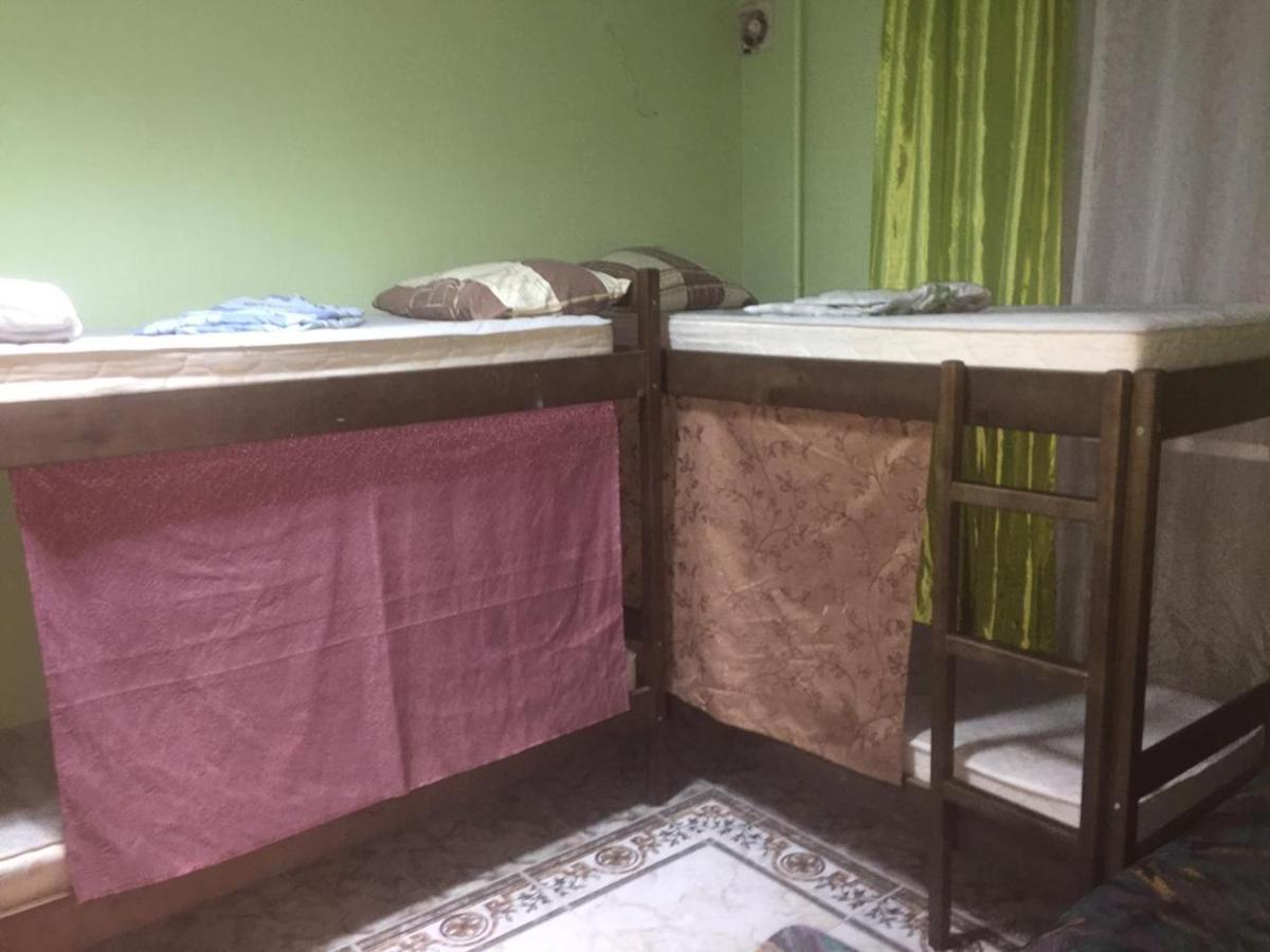 Ararat-Shulyavskaya Hostel Kiev Eksteriør bilde
